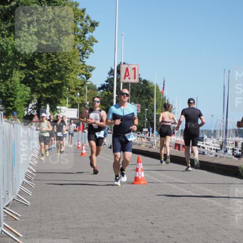 17.08.2025 - KN Förde Triathlon 2025 KatJ http://msf.ph/oto/8611131 17.08.2025 12:09:53 Laufen 331, 343 meine-sportfotos.de