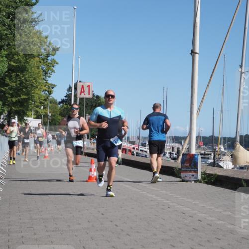 17.08.2025 - KN Förde Triathlon 2025 KatJ http://msf.ph/oto/8611139 17.08.2025 12:09:55 Laufen 331, 343, 629 meine-sportfotos.de