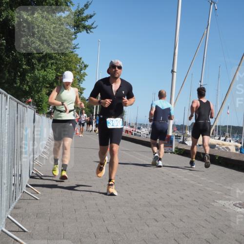 17.08.2025 - KN Förde Triathlon 2025 KatJ http://msf.ph/oto/8611198 17.08.2025 12:10:05 Laufen 390, 620, 629, 631 meine-sportfotos.de