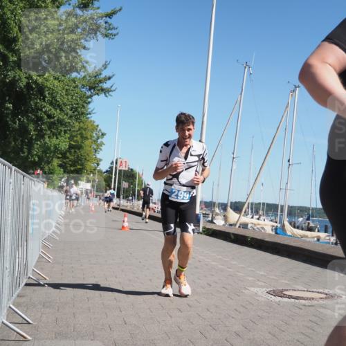 17.08.2025 - KN Förde Triathlon 2025 KatJ http://msf.ph/oto/8611256 17.08.2025 12:10:17 Laufen 299, 326, 631 meine-sportfotos.de