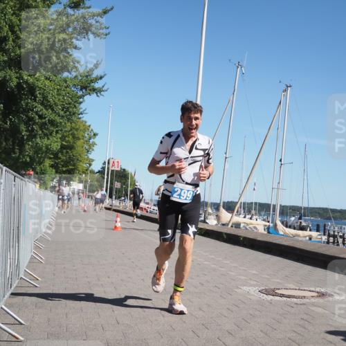 17.08.2025 - KN Förde Triathlon 2025 KatJ http://msf.ph/oto/8611264 17.08.2025 12:10:17 Laufen 299, 326, 631 meine-sportfotos.de