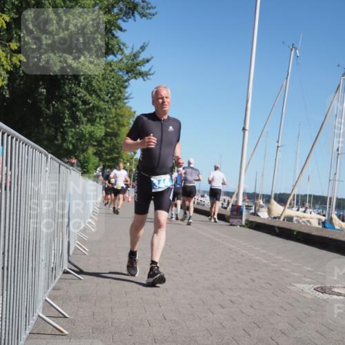 17.08.2025 - KN Förde Triathlon 2025 KatJ http://msf.ph/oto/8611405 17.08.2025 12:10:42 Laufen 344, 632 meine-sportfotos.de