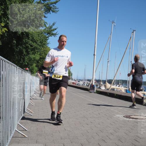 17.08.2025 - KN Förde Triathlon 2025 KatJ http://msf.ph/oto/8611452 17.08.2025 12:10:49 Laufen 377, 379, 602, 614, 632 meine-sportfotos.de