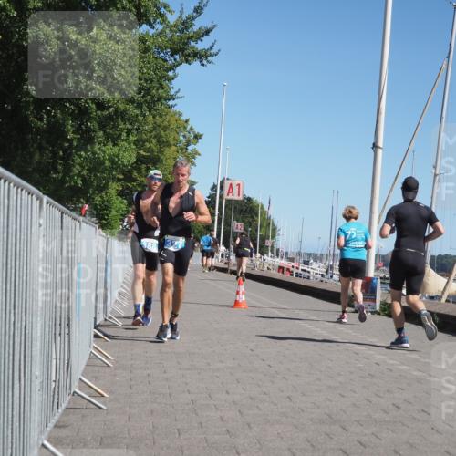 17.08.2025 - KN Förde Triathlon 2025 KatJ http://msf.ph/oto/8611616 17.08.2025 12:11:14 Laufen 327, 622 meine-sportfotos.de