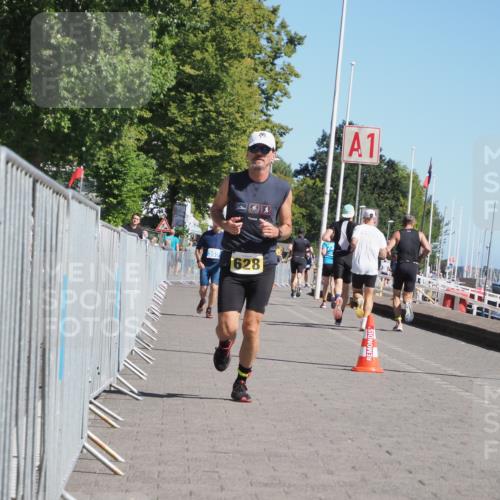 17.08.2025 - KN Förde Triathlon 2025 KatJ http://msf.ph/oto/8611658 17.08.2025 12:11:29 Laufen 628 meine-sportfotos.de