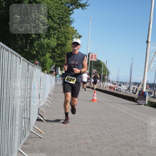 17.08.2025 - KN Förde Triathlon 2025 KatJ http://msf.ph/oto/8611674 17.08.2025 12:11:30 Laufen 359, 628 meine-sportfotos.de