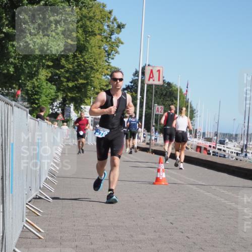 17.08.2025 - KN Förde Triathlon 2025 KatJ http://msf.ph/oto/8611938 17.08.2025 12:12:29 Laufen 370 meine-sportfotos.de