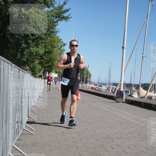 17.08.2025 - KN Förde Triathlon 2025 KatJ http://msf.ph/oto/8611953 17.08.2025 12:12:31 Laufen 370 meine-sportfotos.de