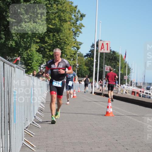 17.08.2025 - KN Förde Triathlon 2025 KatJ http://msf.ph/oto/8611992 17.08.2025 12:12:55 Laufen 330, 332 meine-sportfotos.de