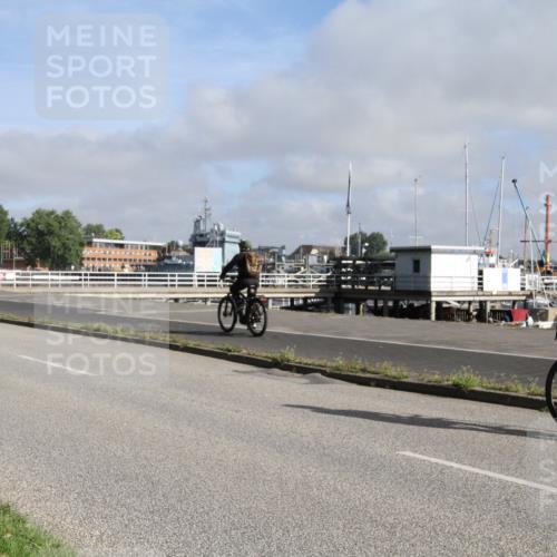 17.08.2025 - KN Förde Triathlon 2025 Yannick Fuchs http://msf.ph/oto/8612273 17.08.2025 09:20:35 Radfahren 120, 126, 127, 198 meine-sportfotos.de