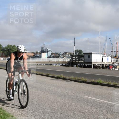 17.08.2025 - KN Förde Triathlon 2025 Yannick Fuchs http://msf.ph/oto/8612339 17.08.2025 09:25:55 Radfahren 105, 140, 144, 159 meine-sportfotos.de