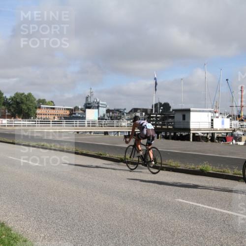 17.08.2025 - KN Förde Triathlon 2025 Yannick Fuchs http://msf.ph/oto/8612379 17.08.2025 09:27:43 Radfahren 103, 109, 113, 160 meine-sportfotos.de
