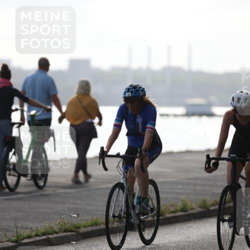 17.08.2025 - KN Förde Triathlon 2025 Yannick Fuchs http://msf.ph/oto/8612477 17.08.2025 10:03:33 Radfahren 149, 172, 213, 215, 221, 242, 254, 158, 183, 202, 223 meine-sportfotos.de
