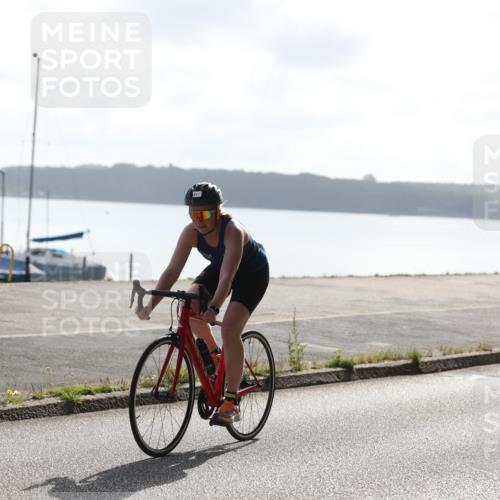 17.08.2025 - KN Förde Triathlon 2025 Yannick Fuchs http://msf.ph/oto/8612564 17.08.2025 10:04:14 Radfahren 111, 196, 211, 218, 224, 234, 211 meine-sportfotos.de