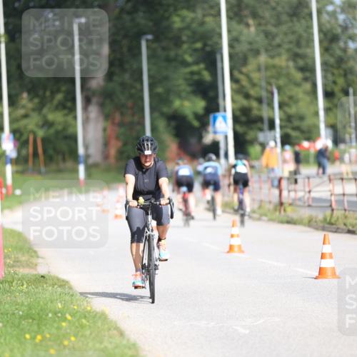 17.08.2025 - KN Förde Triathlon 2025 Yannick Fuchs http://msf.ph/oto/8612574 17.08.2025 10:04:22 Radfahren 182, 184, 188, 111, 196, 218, 224 meine-sportfotos.de