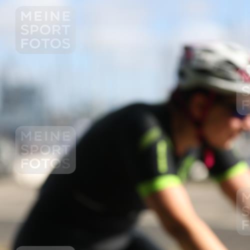 17.08.2025 - KN Förde Triathlon 2025 Yannick Fuchs http://msf.ph/oto/8612756 17.08.2025 10:05:49 Radfahren 160, 174, 207, 210, 234, 149, 172 meine-sportfotos.de