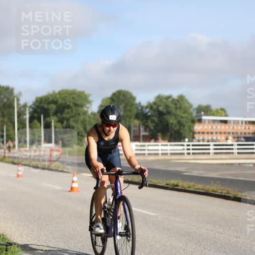 17.08.2025 - KN Förde Triathlon 2025 Yannick Fuchs http://msf.ph/oto/8612811 17.08.2025 09:16:15 Radfahren 115, 252 meine-sportfotos.de