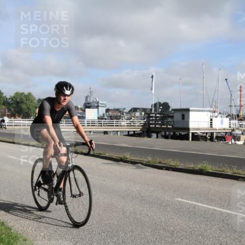 17.08.2025 - KN Förde Triathlon 2025 Yannick Fuchs http://msf.ph/oto/8612829 17.08.2025 09:34:08 Radfahren 143, 147 meine-sportfotos.de