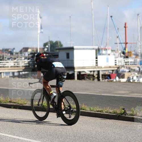 17.08.2025 - KN Förde Triathlon 2025 Yannick Fuchs http://msf.ph/oto/8612899 17.08.2025 09:16:34 Radfahren 105, 253, 103, 253 meine-sportfotos.de
