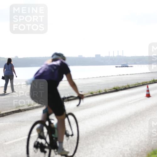 17.08.2025 - KN Förde Triathlon 2025 Yannick Fuchs http://msf.ph/oto/8612906 17.08.2025 10:06:40 Radfahren 170, 176, 208, 170, 182, 212 meine-sportfotos.de