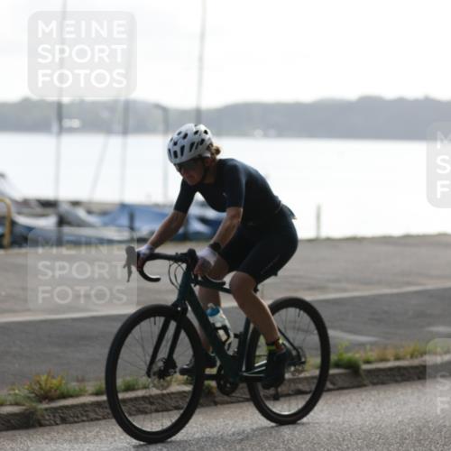 17.08.2025 - KN Förde Triathlon 2025 Yannick Fuchs http://msf.ph/oto/8613035 17.08.2025 10:08:31 Radfahren 190, 212, 199, 230 meine-sportfotos.de