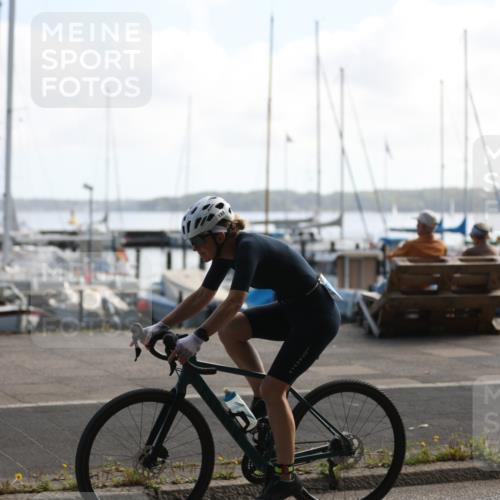 17.08.2025 - KN Förde Triathlon 2025 Yannick Fuchs http://msf.ph/oto/8613038 17.08.2025 10:08:32 Radfahren 190, 212, 199 meine-sportfotos.de