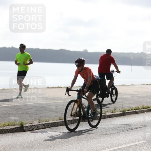 17.08.2025 - KN Förde Triathlon 2025 Yannick Fuchs http://msf.ph/oto/8613073 17.08.2025 10:09:50 Radfahren 225, 195, 201 meine-sportfotos.de