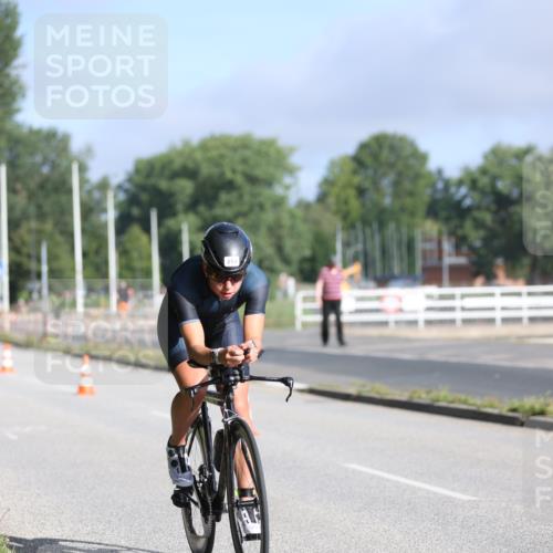 17.08.2025 - KN Förde Triathlon 2025 Yannick Fuchs http://msf.ph/oto/8613091 17.08.2025 09:18:02 Radfahren 107, 119, 253 meine-sportfotos.de