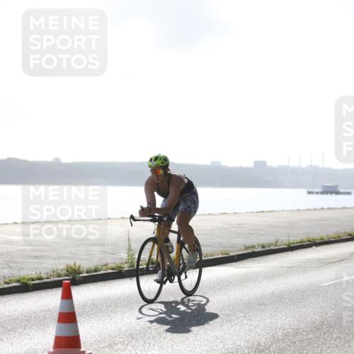 17.08.2025 - KN Förde Triathlon 2025 Yannick Fuchs http://msf.ph/oto/8613143 17.08.2025 09:18:12 Radfahren 103, 105, 107, 119 meine-sportfotos.de