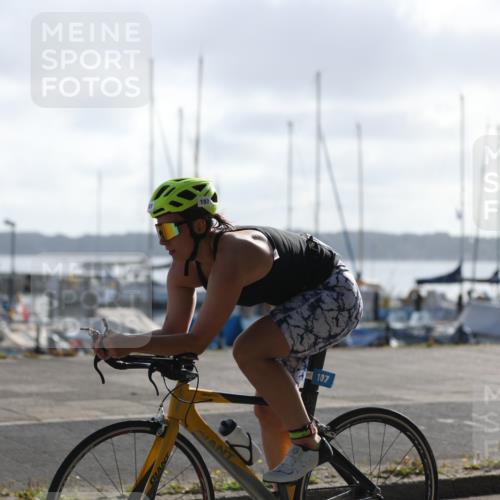 17.08.2025 - KN Förde Triathlon 2025 Yannick Fuchs http://msf.ph/oto/8613153 17.08.2025 09:18:13 Radfahren 103, 105, 107, 121, 119 meine-sportfotos.de