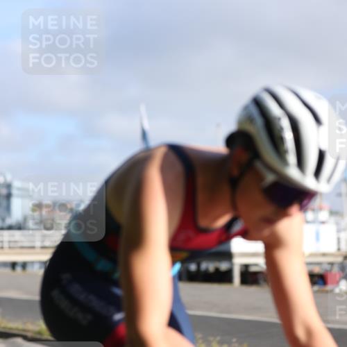 17.08.2025 - KN Förde Triathlon 2025 Yannick Fuchs http://msf.ph/oto/8613183 17.08.2025 09:18:23 Radfahren 120, 121, 103 meine-sportfotos.de