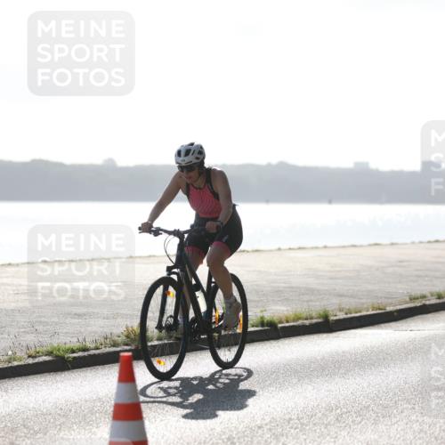17.08.2025 - KN Förde Triathlon 2025 Yannick Fuchs http://msf.ph/oto/8613199 17.08.2025 09:18:29 Radfahren 117, 120, 157, 121 meine-sportfotos.de