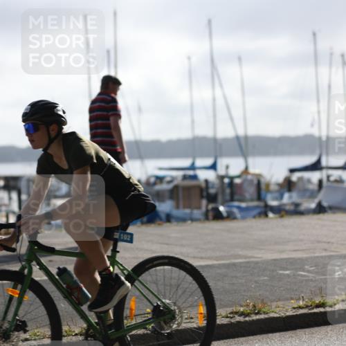17.08.2025 - KN Förde Triathlon 2025 Yannick Fuchs http://msf.ph/oto/8613336 17.08.2025 09:19:25 Radfahren 102, 114, 136 meine-sportfotos.de