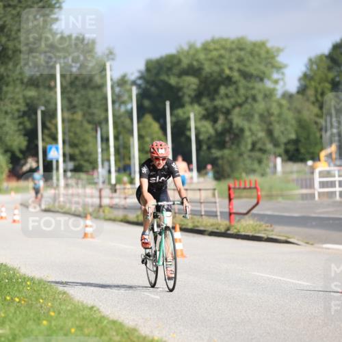 17.08.2025 - KN Förde Triathlon 2025 Yannick Fuchs http://msf.ph/oto/8613352 17.08.2025 09:19:51 Radfahren 107, 119 meine-sportfotos.de