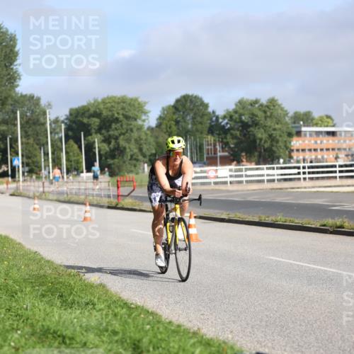 17.08.2025 - KN Förde Triathlon 2025 Yannick Fuchs http://msf.ph/oto/8613367 17.08.2025 09:19:56 Radfahren 107, 119 meine-sportfotos.de