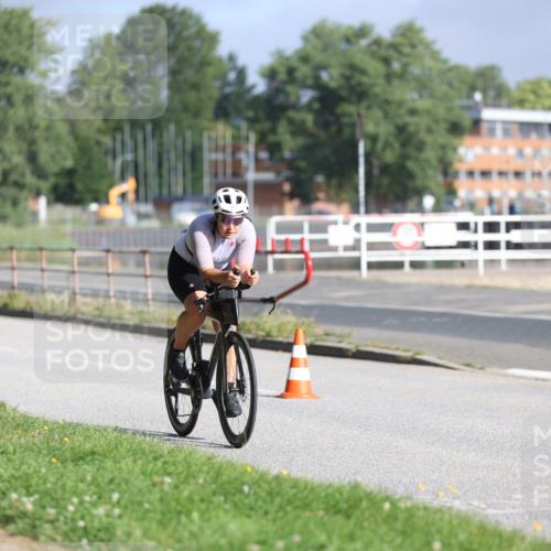 17.08.2025 - KN Förde Triathlon 2025 Yannick Fuchs http://msf.ph/oto/8613379 17.08.2025 09:20:18 Radfahren 117, 125, 157 meine-sportfotos.de