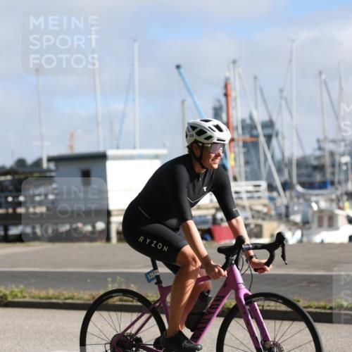 17.08.2025 - KN Förde Triathlon 2025 Yannick Fuchs http://msf.ph/oto/8613412 17.08.2025 09:20:25 Radfahren 117, 120, 125, 126, 127, 198, 117, 157 meine-sportfotos.de