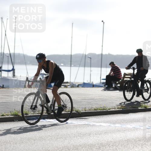 17.08.2025 - KN Förde Triathlon 2025 Yannick Fuchs http://msf.ph/oto/8613424 17.08.2025 09:20:31 Radfahren 120, 126, 127, 198, 117, 125 meine-sportfotos.de