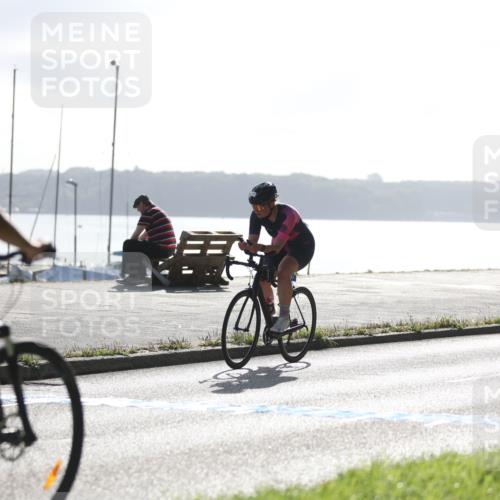 17.08.2025 - KN Förde Triathlon 2025 Yannick Fuchs http://msf.ph/oto/8613436 17.08.2025 09:20:34 Radfahren 120, 127, 126, 198 meine-sportfotos.de