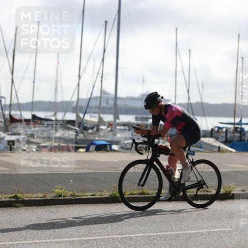 17.08.2025 - KN Förde Triathlon 2025 Yannick Fuchs http://msf.ph/oto/8613443 17.08.2025 09:20:35 Radfahren 120, 127, 148, 126, 127, 198 meine-sportfotos.de