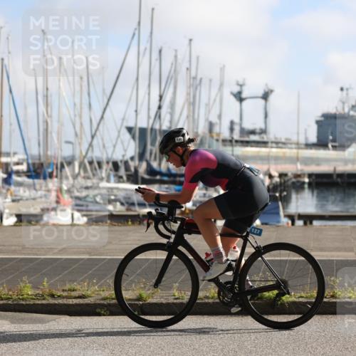 17.08.2025 - KN Förde Triathlon 2025 Yannick Fuchs http://msf.ph/oto/8613448 17.08.2025 09:20:36 Radfahren 120, 148, 120, 126, 127, 198 meine-sportfotos.de