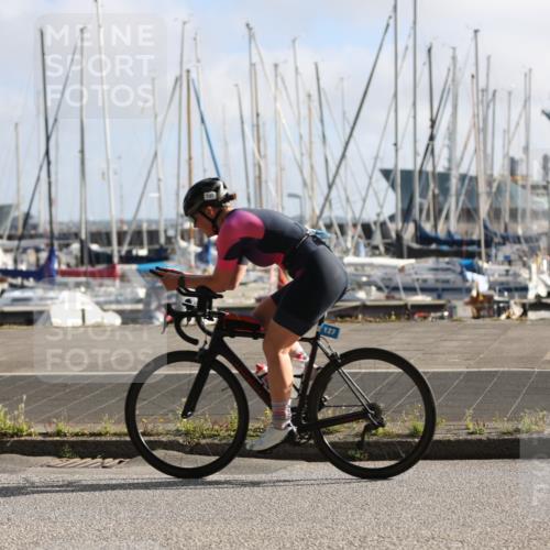 17.08.2025 - KN Förde Triathlon 2025 Yannick Fuchs http://msf.ph/oto/8613450 17.08.2025 09:20:36 Radfahren 120, 148, 120, 126, 127, 198 meine-sportfotos.de