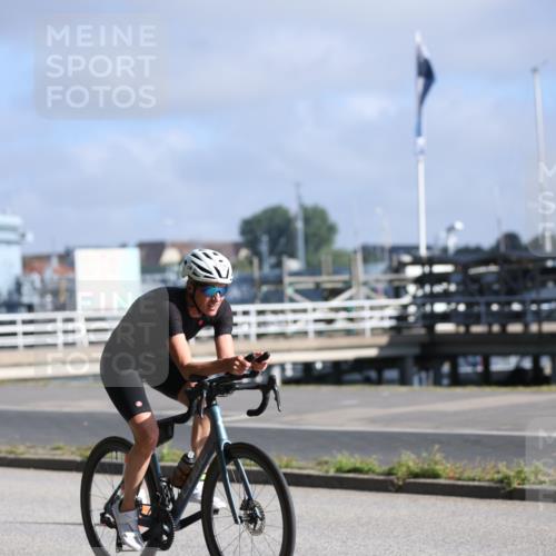 17.08.2025 - KN Förde Triathlon 2025 Yannick Fuchs http://msf.ph/oto/8613483 17.08.2025 09:21:06 Radfahren 136 meine-sportfotos.de