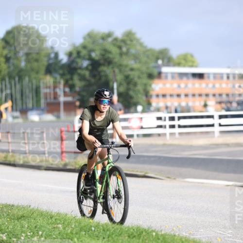 17.08.2025 - KN Förde Triathlon 2025 Yannick Fuchs http://msf.ph/oto/8613503 17.08.2025 09:21:15 Radfahren 102, 136 meine-sportfotos.de