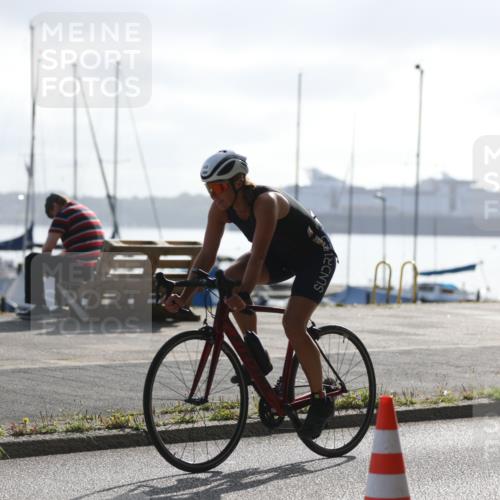 17.08.2025 - KN Förde Triathlon 2025 Yannick Fuchs http://msf.ph/oto/8613622 17.08.2025 09:22:13 Radfahren 126, 127, 145, 146, 198, 135, 151 meine-sportfotos.de