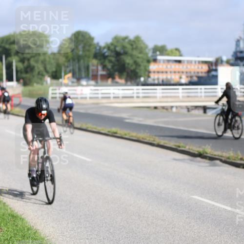 17.08.2025 - KN Förde Triathlon 2025 Yannick Fuchs http://msf.ph/oto/8613635 17.08.2025 09:22:17 Radfahren 126, 127, 198, 135, 145, 146 meine-sportfotos.de