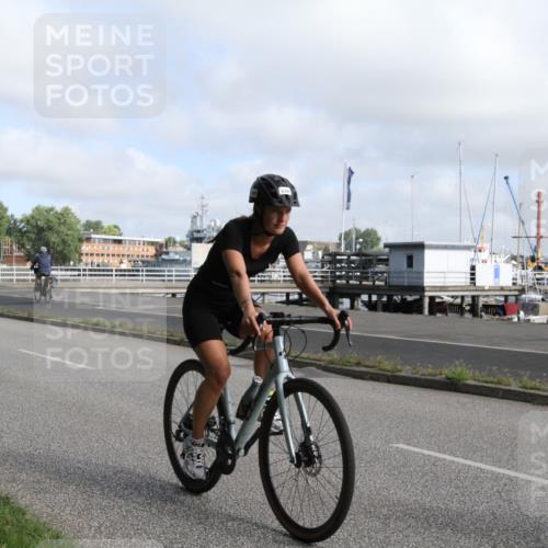 17.08.2025 - KN Förde Triathlon 2025 Yannick Fuchs http://msf.ph/oto/8613639 17.08.2025 09:46:37 Radfahren 101, 120, 225, 246 meine-sportfotos.de