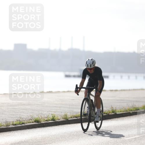 17.08.2025 - KN Förde Triathlon 2025 Yannick Fuchs http://msf.ph/oto/8613683 17.08.2025 09:22:40 Radfahren 128, 143, 150, 162, 148 meine-sportfotos.de
