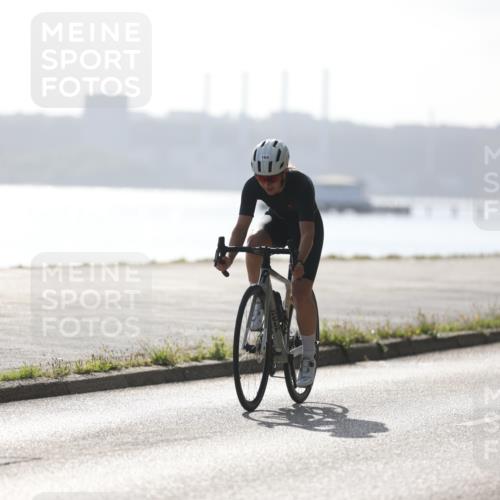 17.08.2025 - KN Förde Triathlon 2025 Yannick Fuchs http://msf.ph/oto/8613685 17.08.2025 09:22:41 Radfahren 128, 143, 150, 162, 148, 150 meine-sportfotos.de