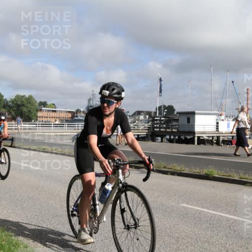 17.08.2025 - KN Förde Triathlon 2025 Yannick Fuchs http://msf.ph/oto/8613701 17.08.2025 09:48:10 Radfahren 142, 144, 180, 249 meine-sportfotos.de